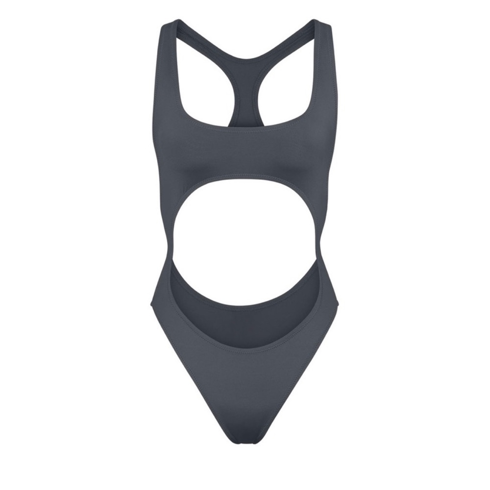 Skims SIGNATURE SWIM CUT OUT MONOKINI in Gunmetal